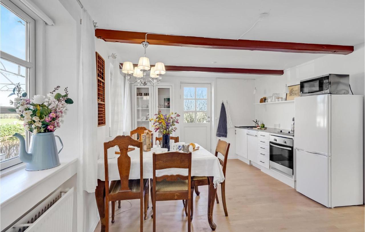 1 Bedroom Pet Friendly Apartment In Nørre Alslev Exteriör bild